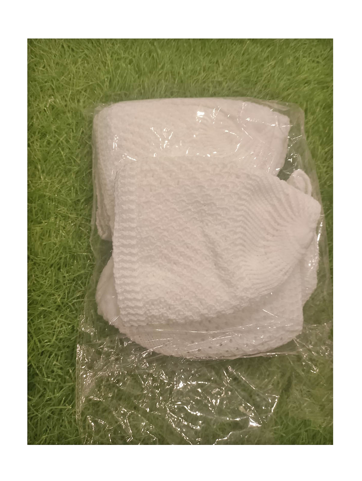 White Basic Topi
